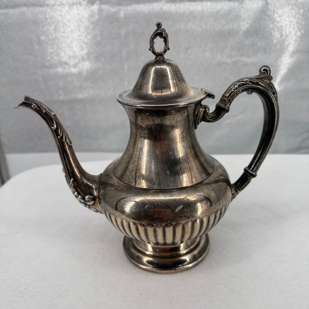 Oneida Silver Plate Coffee Pot Melon Ribbed Ornate Victorian Style USA Made